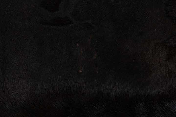 6' 6 x 6' 11 Cowhide Leather Square Rug