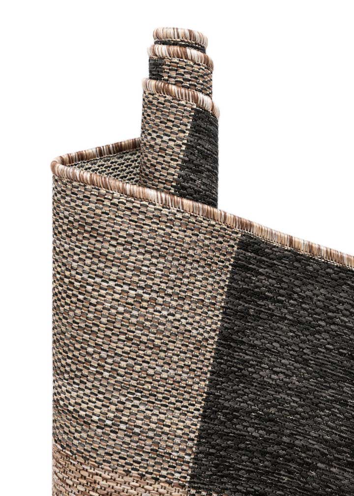 10' x 10' Easy-Clean Checkered Indoor / Outdoor Square Rug