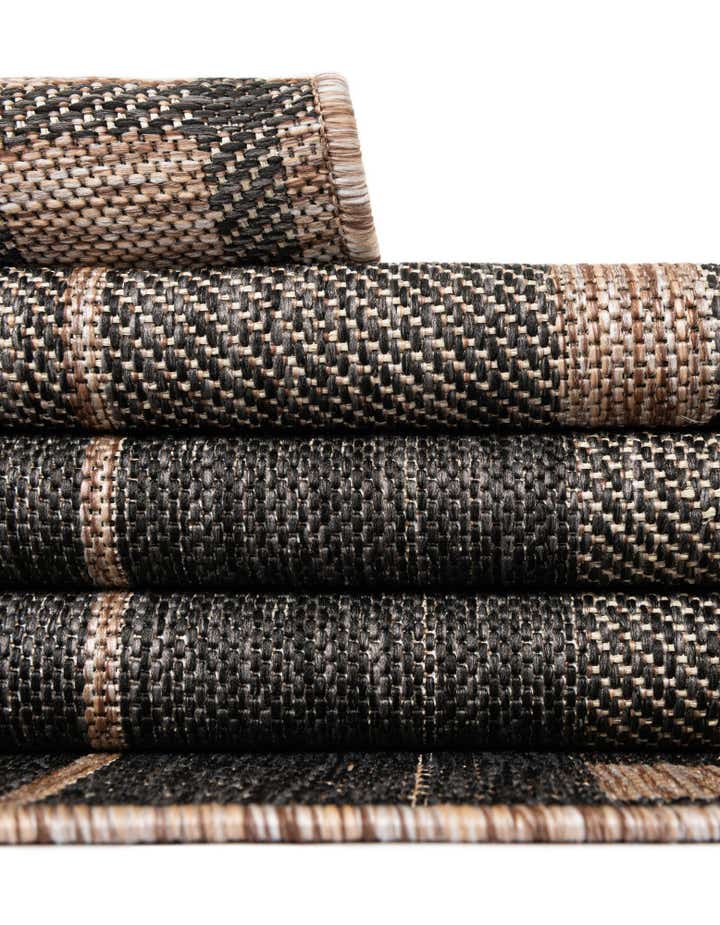 10' x 10' Easy-Clean Checkered Indoor / Outdoor Square Rug
