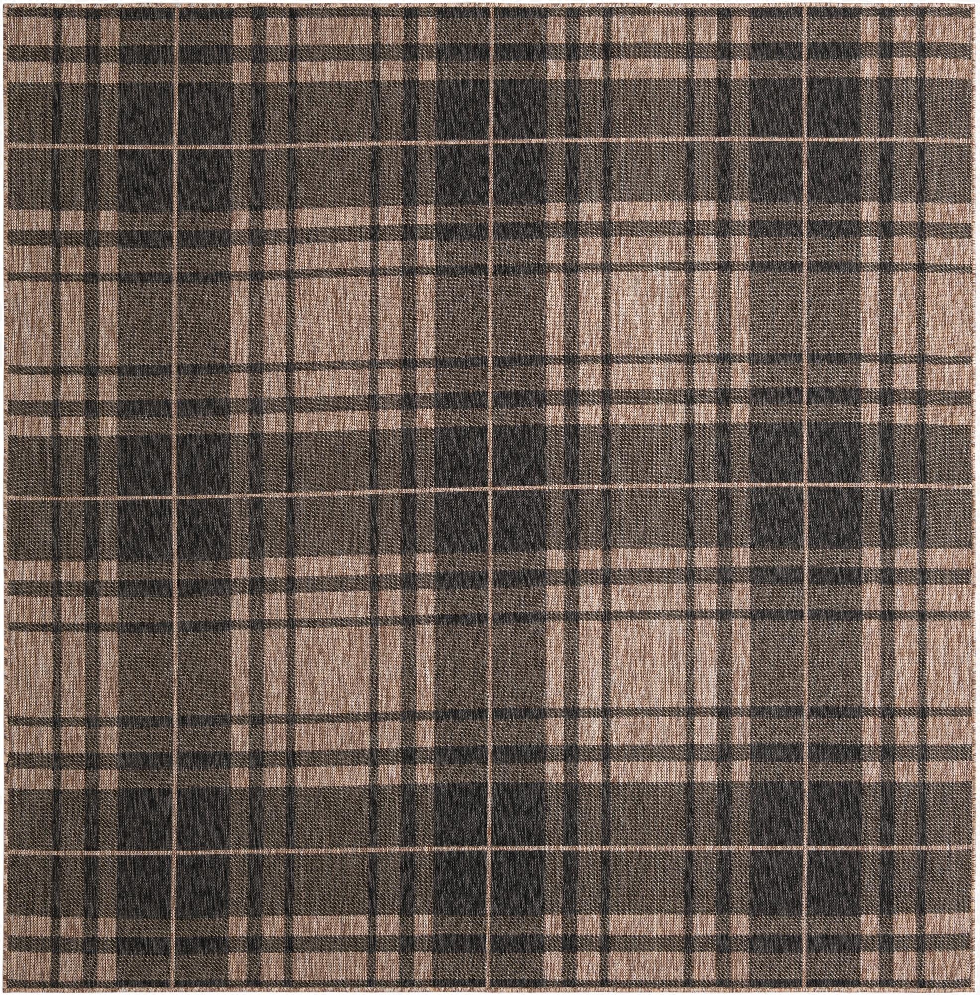 7' 10 x 7' 10  Washable Checkered Indoor / Outdoor Square Rug