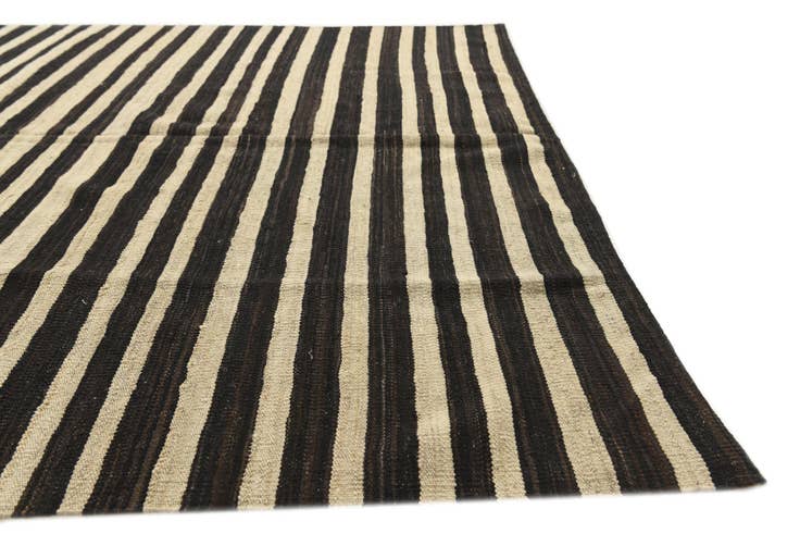 Detail image of 5' 10 x 8' Hand Woven Kilim Modern Wool Rug