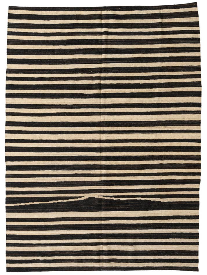 Detail image of 5' 10 x 8' Hand Woven Kilim Modern Wool Rug