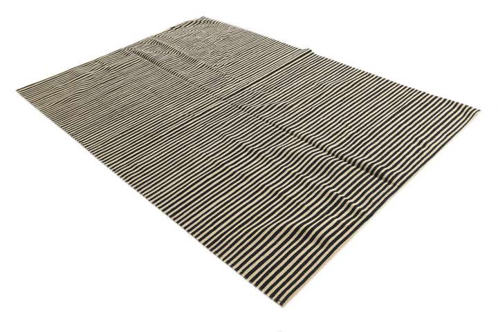 5' 7 x 7' 10 Hand Woven Kilim Modern Wool Rug