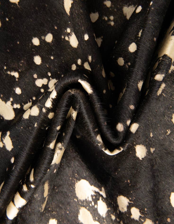 Detail image of 5' 7 x 6' 3 Cowhide Leather Rug