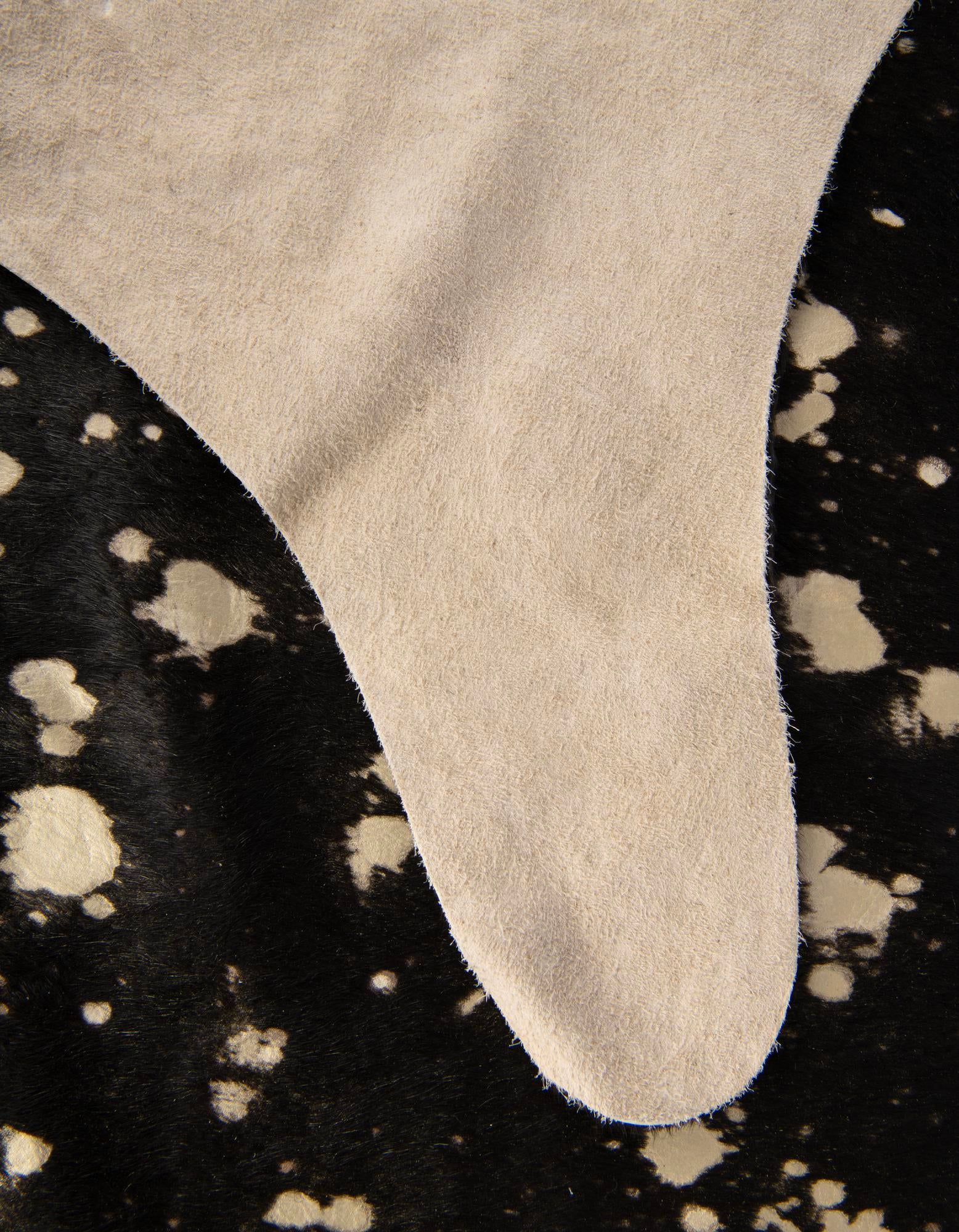 5' 7 x 6' 3 Cowhide Leather Rug