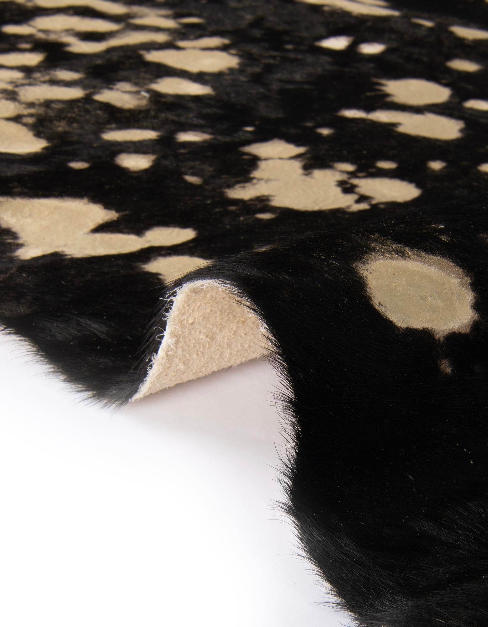 5' 7 x 6' 3 Cowhide Leather Rug