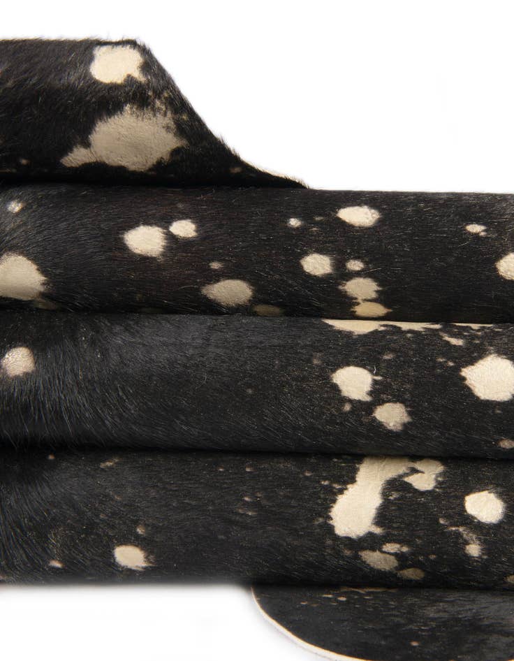 Detail image of 5' 7 x 6' 3 Cowhide Leather Rug