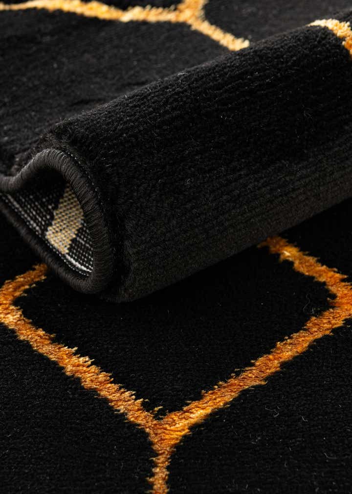 5' 3 x 8' Marilyn Monroe™ Glam Trellis Rug