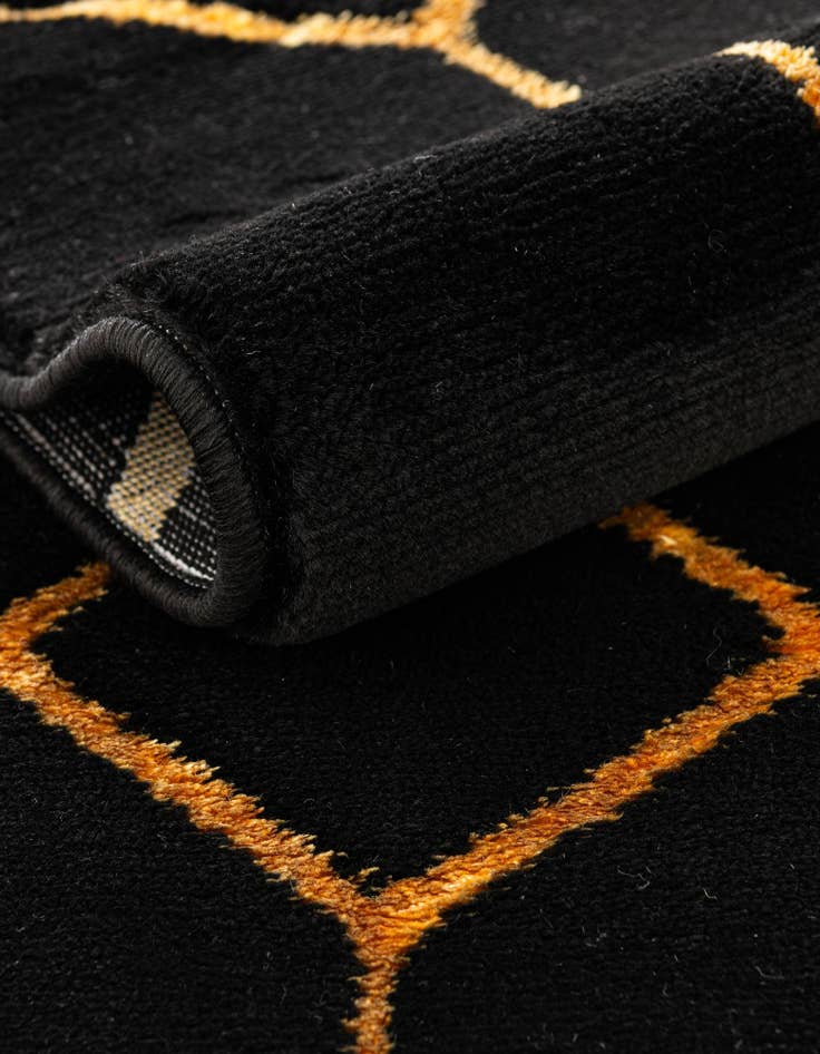 Detail image of 2' 7 x 12' Marilyn Monroe™ Glam Trellis Runner Rug