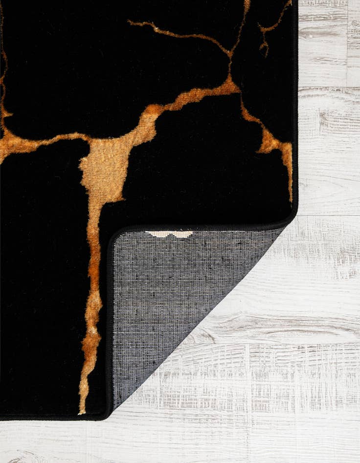 Detail image of 2' 7 x 12' Vogue Geo Runner Rug