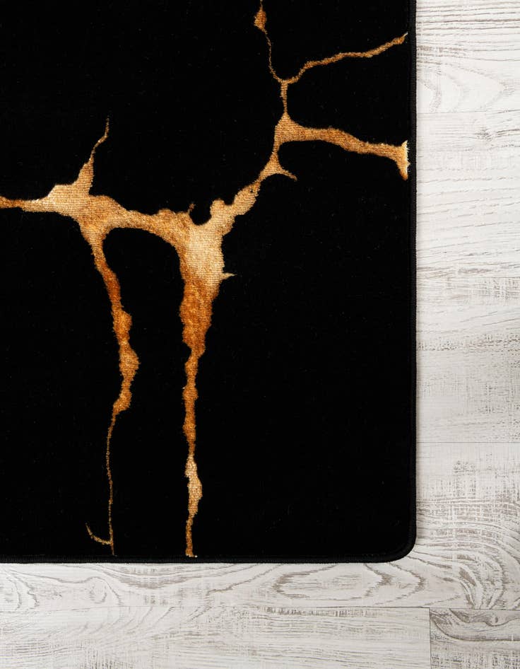 Detail image of 10' x 10' Vogue Geo Square Rug