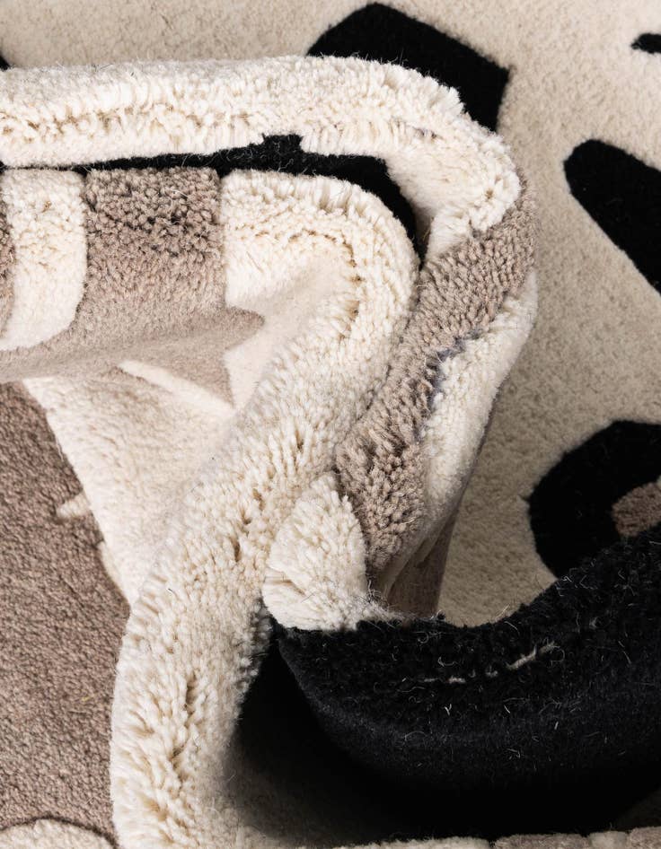 Detail image of 5' 1 x 7' 1 Playtime Kids Wool Freeform Rug