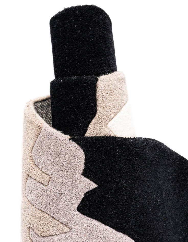 Detail image of 5' 1 x 7' 1 Playtime Kids Wool Freeform Rug