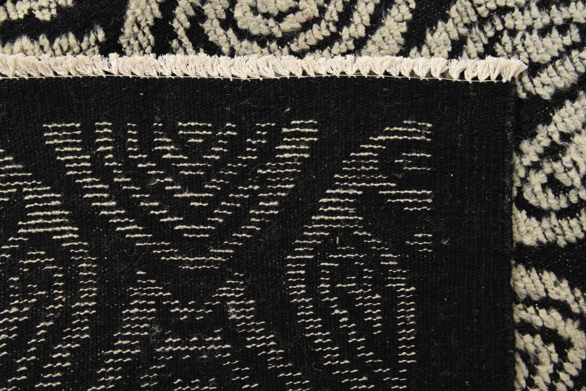 8' 6 x 10' 5 Hand Knotted Darya Wool Rug