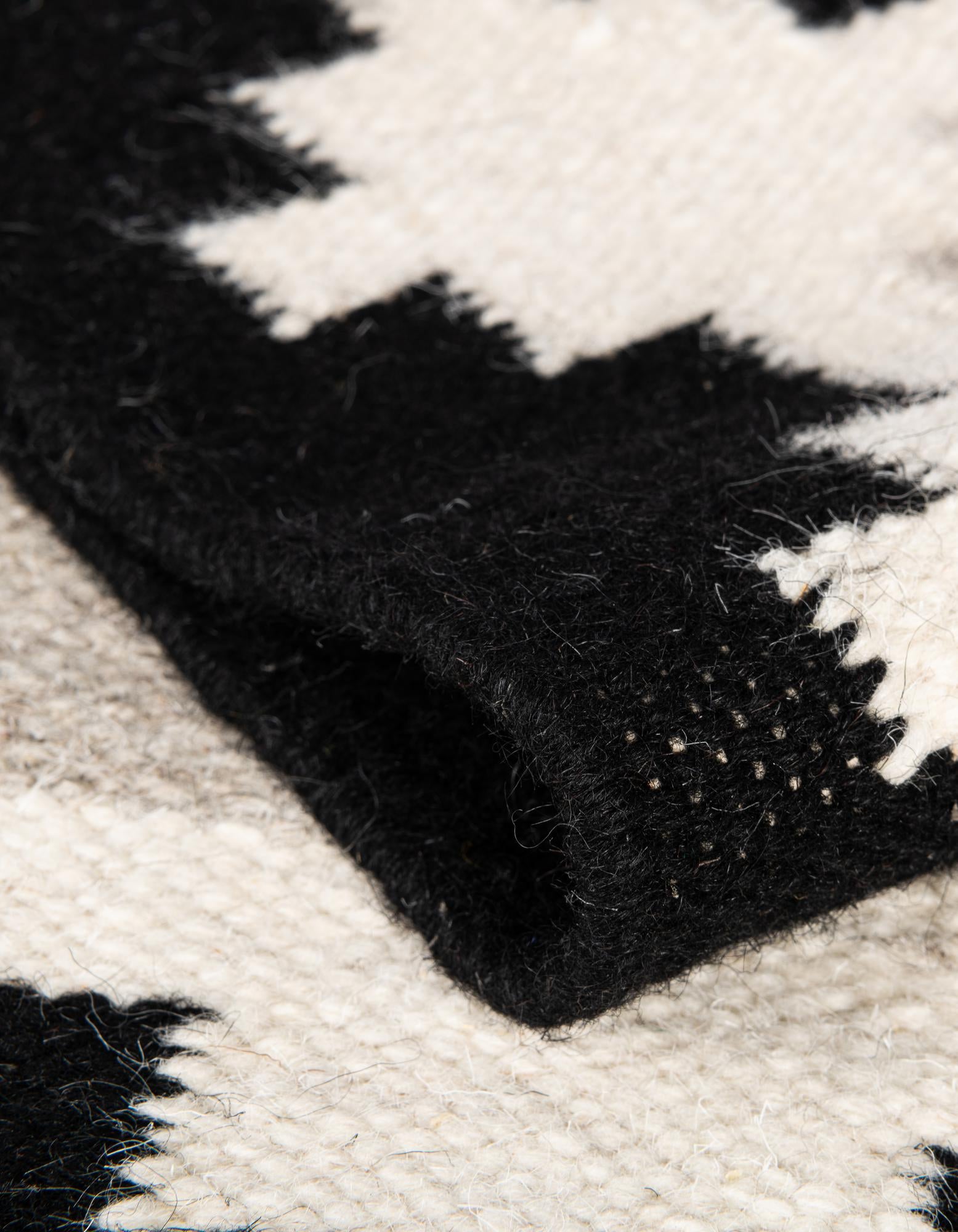 2' x 6' 1 Hand Woven Kilim Wool Runner Rug