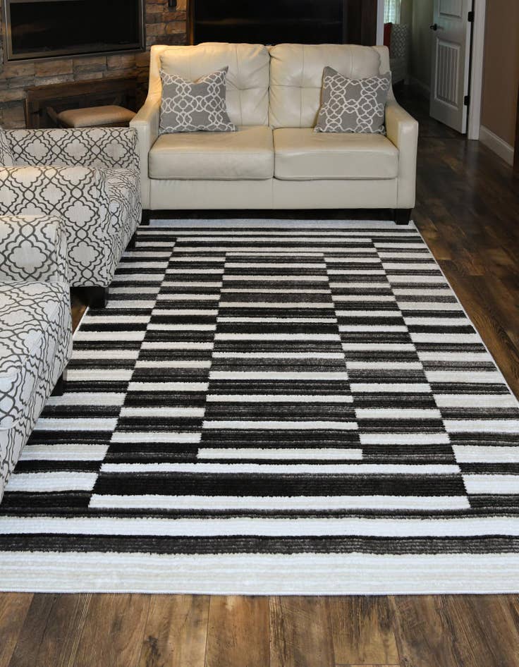 Detail image of 5' x 8' Odyssey Rug