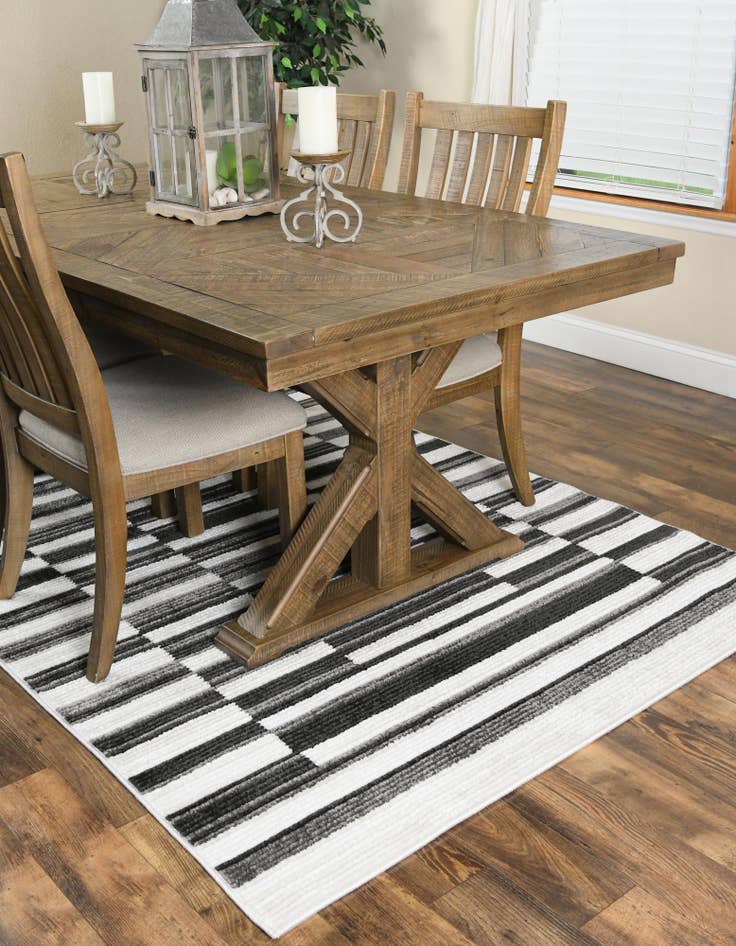 Detail image of 5' x 8' Odyssey Rug