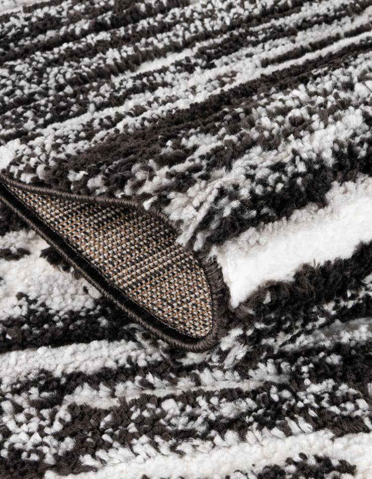 Detail image of 5' x 8' Sepia Rug