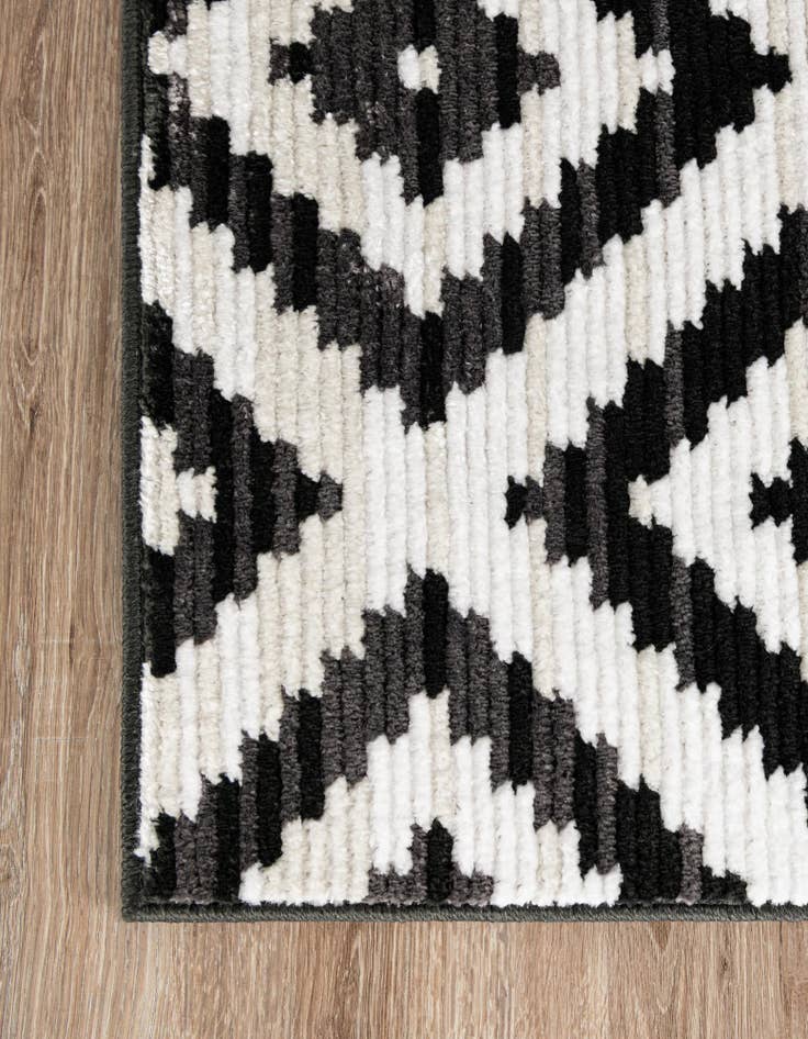Detail image of 2' x 8' Odyssey Runner Rug