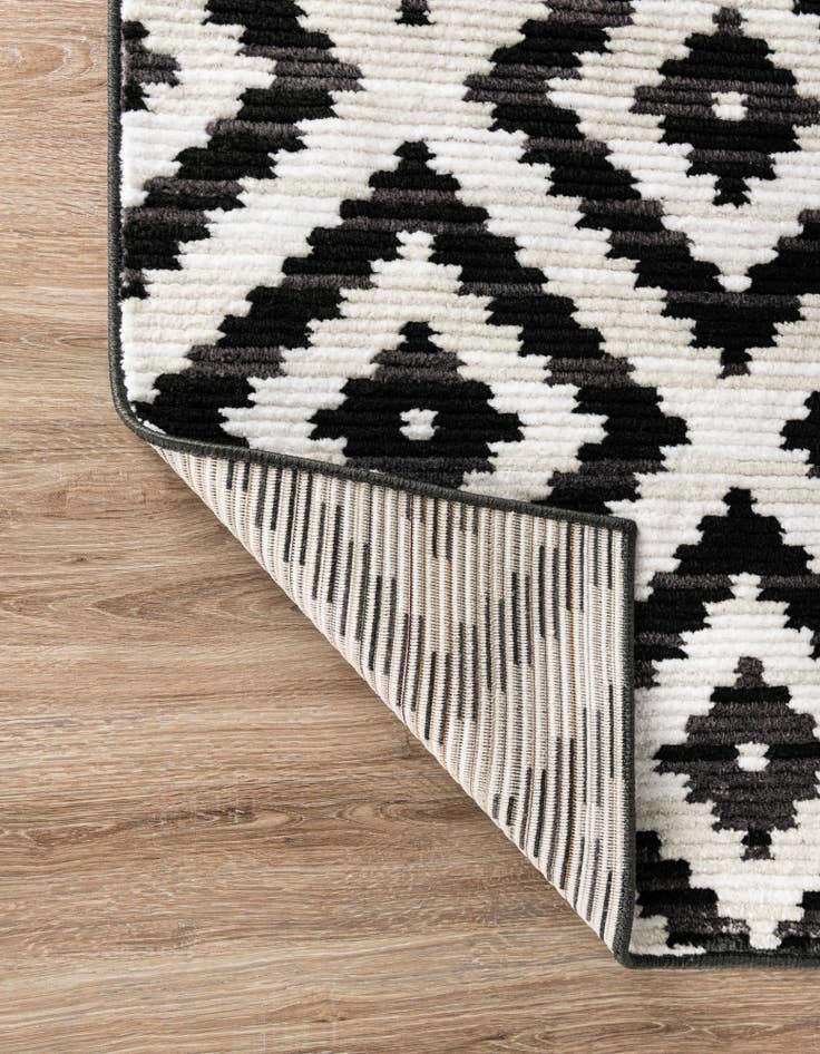 Detail image of 2' x 6' Odyssey Runner Rug