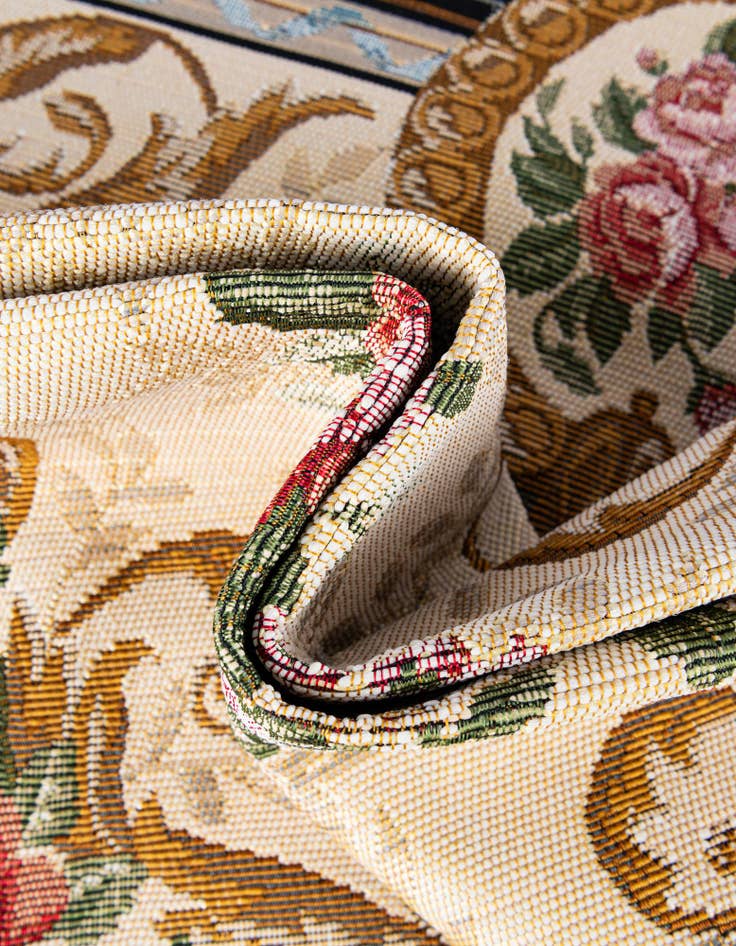 Detail image of 10' x 10'  Washable Traditional Indoor / Outdoor Square Rug