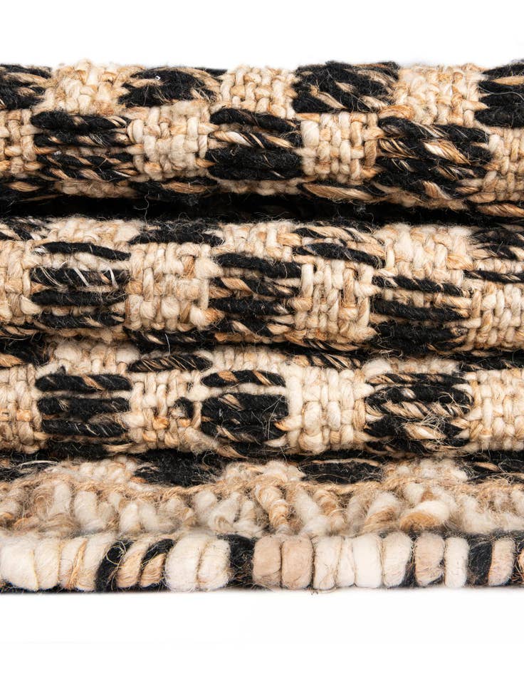 Detail image of 3' 3 x 5' 3 Hand Woven Checkered Jute Wool Rug