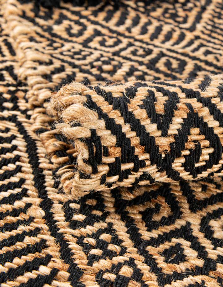 6' 1 x 6' 1 Handmade Braided Jute Square Rug