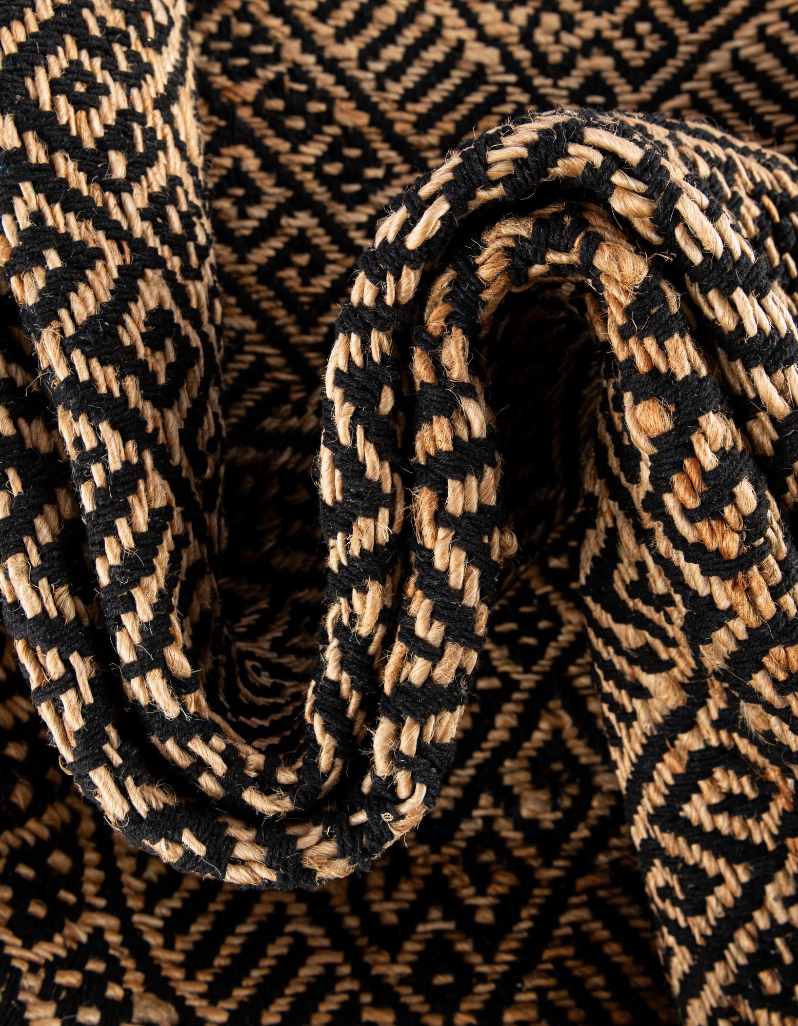 6' 1 x 6' 1 Handmade Braided Jute Square Rug