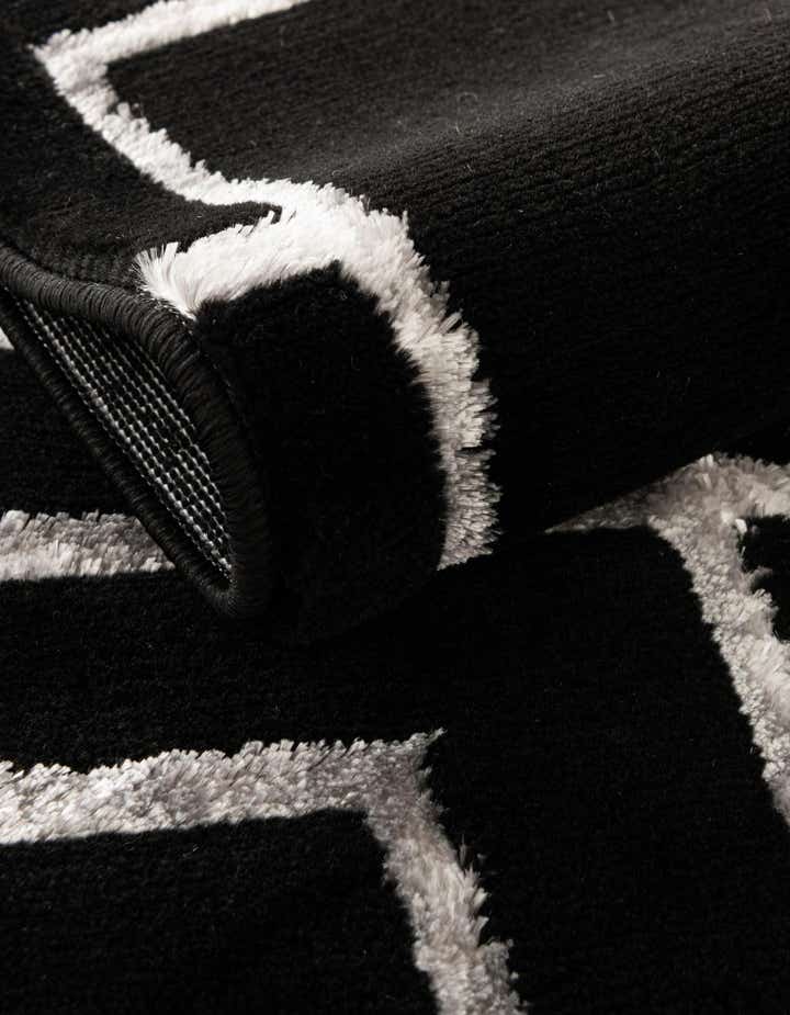 5' 3 x 8' Marilyn Monroe™ Glam Deco Rug