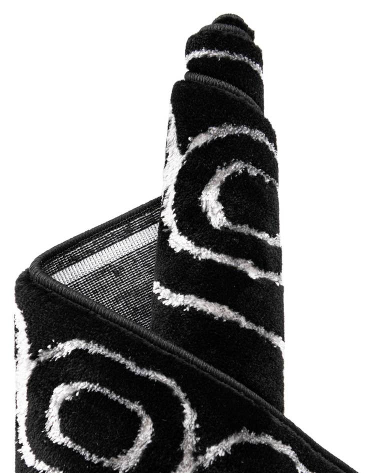 Detail image of 3' x 3' Vogue Geo Round Rug