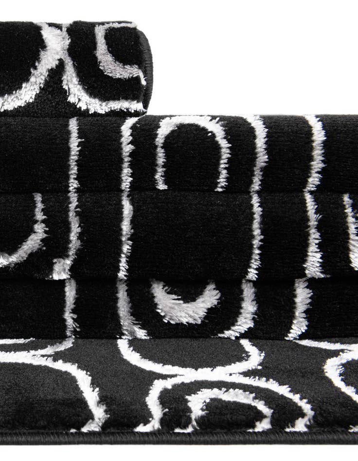 Detail image of 3' x 3' Vogue Geo Round Rug