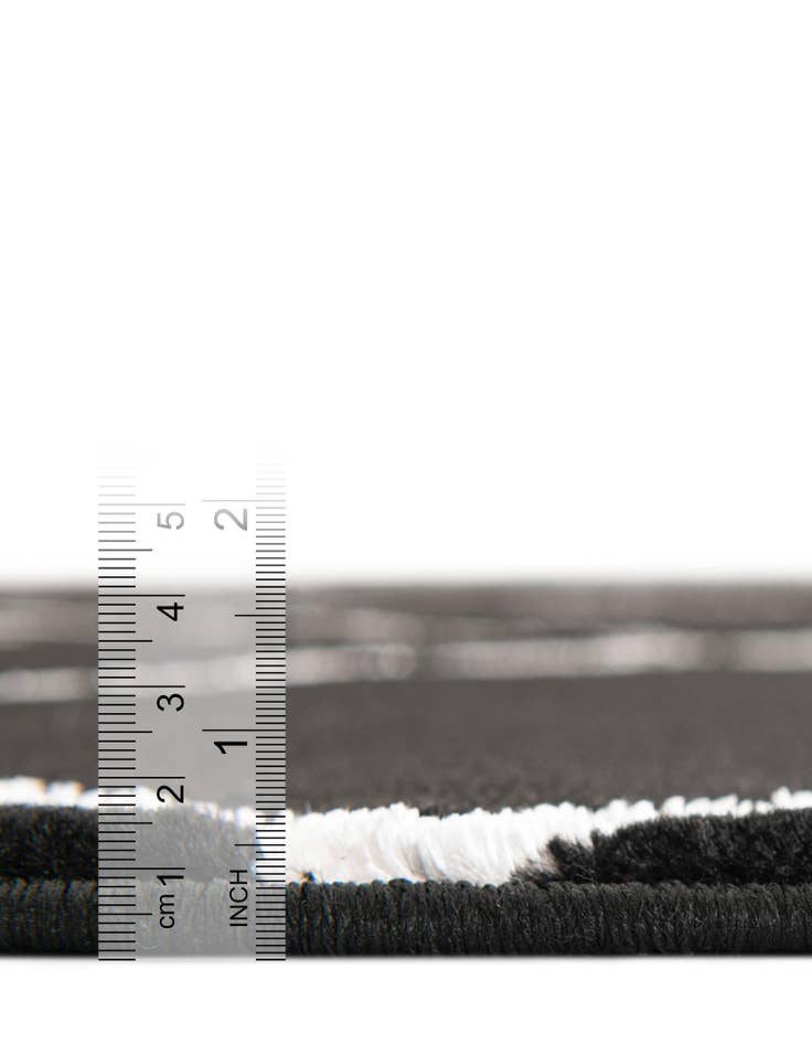 Detail image of 10' x 10' Vogue Geo Round Rug