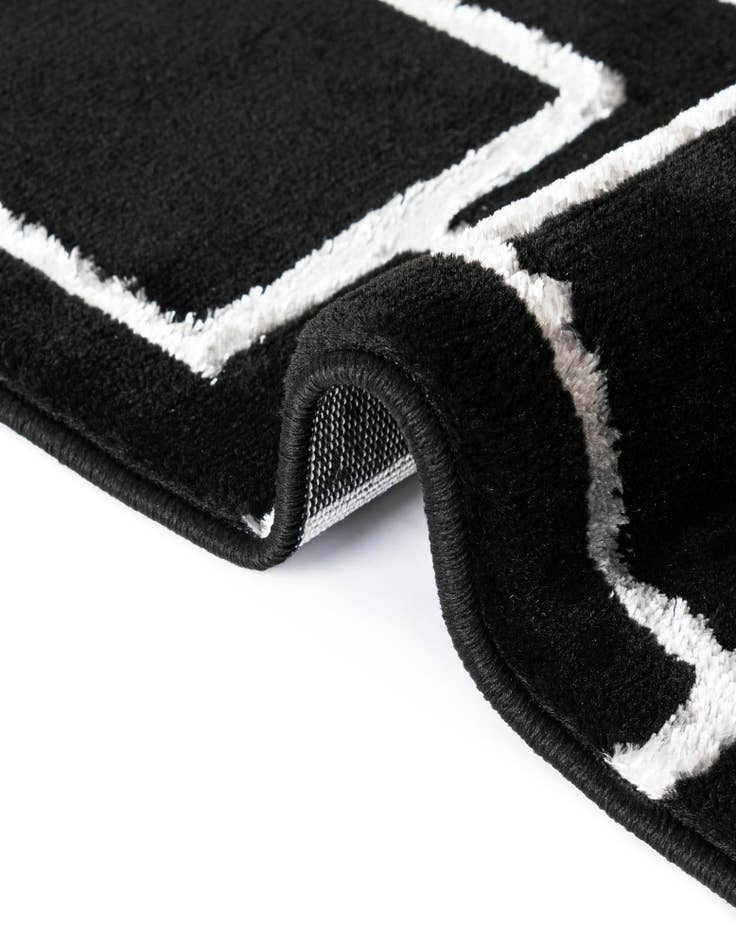Detail image of 2' 7 x 12' Marilyn Monroe™ Glam Deco Runner Rug