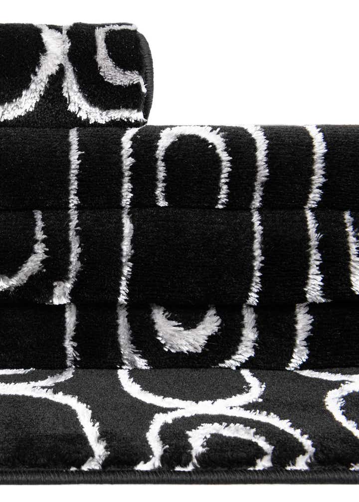 2' x 8' Vogue Geo Runner Rug