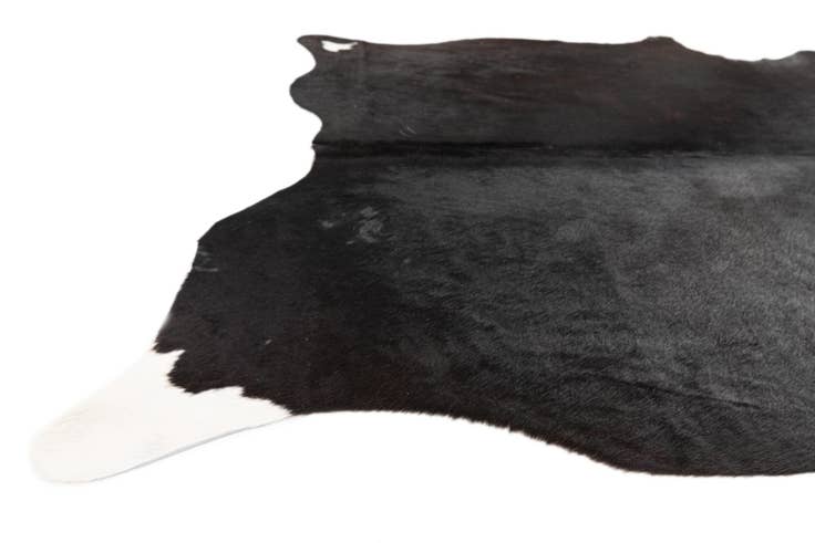 Detail image of 5' x 5' 8 Cowhide Leather Freeform Rug