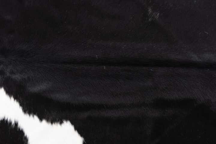 6' 10 x 7' 8 Cowhide Freeform Rug