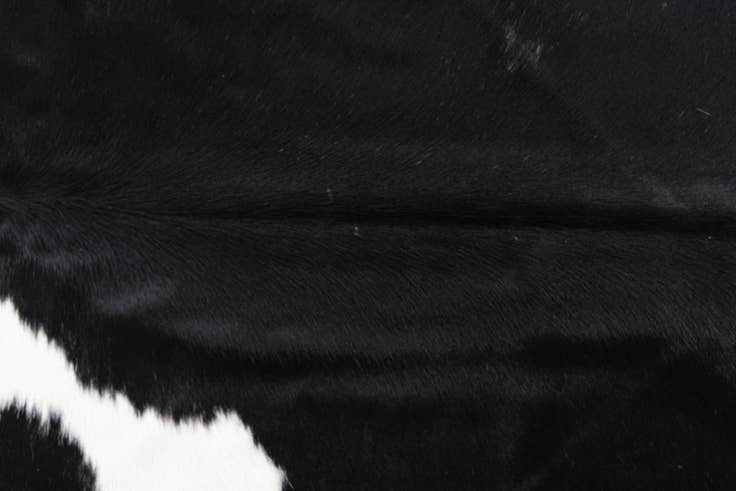 Detail image of 6' 10 x 7' 8 Cowhide Freeform Rug