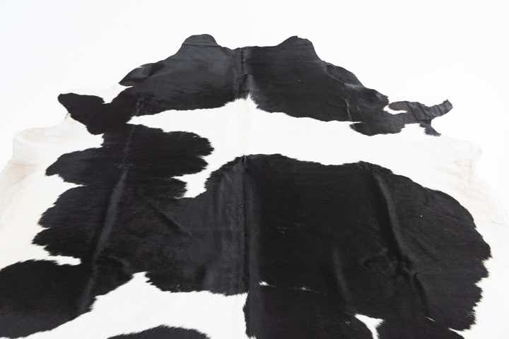 6' 10 x 7' 8 Cowhide Freeform Rug