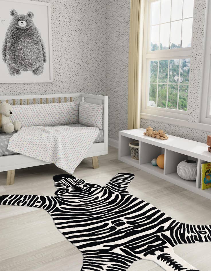 Detail image of 5' 1 x 8' Playtime Kids Wool Freeform Rug