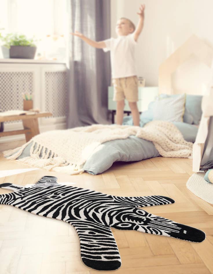 Detail image of 5' 1 x 8' Playtime Kids Wool Freeform Rug