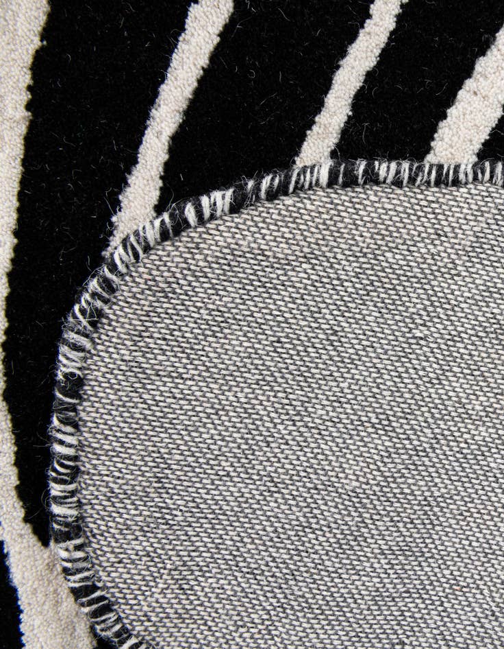 Detail image of 5' 1 x 8' Playtime Kids Wool Freeform Rug
