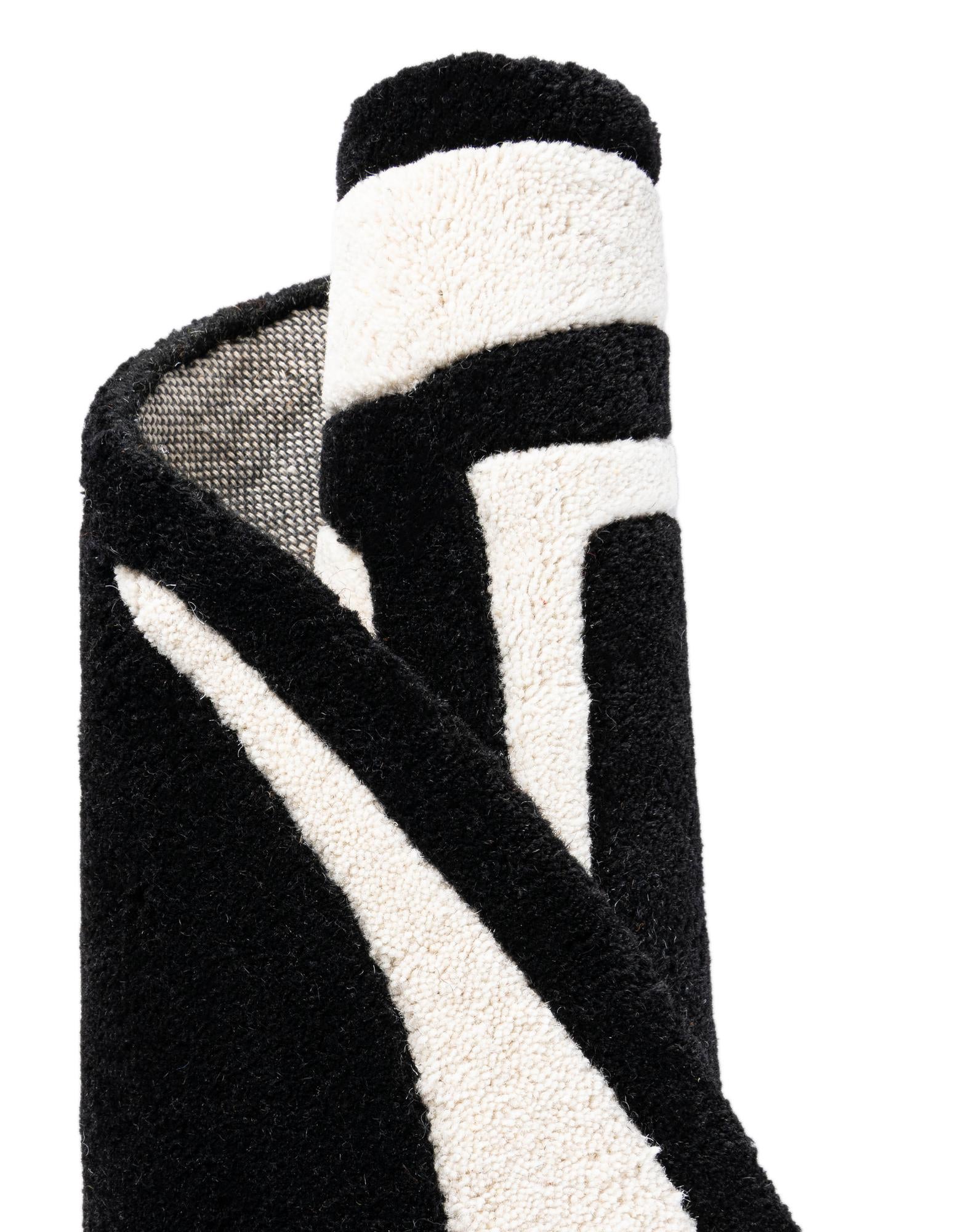 7' 10 x 7' 10 Playtime Kids Wool Freeform Rug