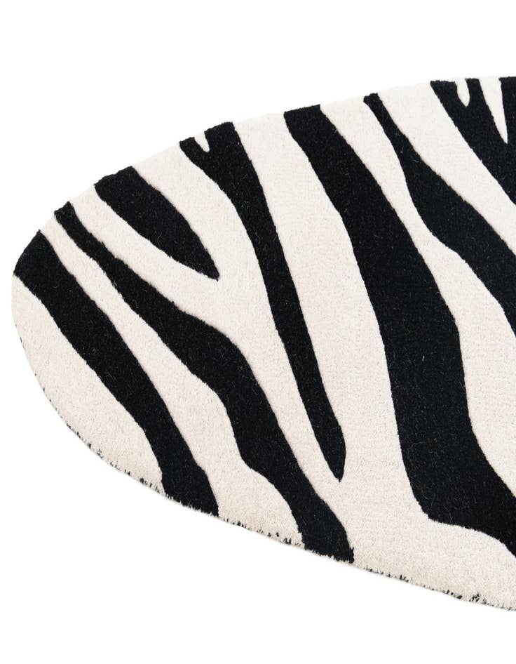 Detail image of 2' x 8' 9 SurfBoard Wool Freeform Rug