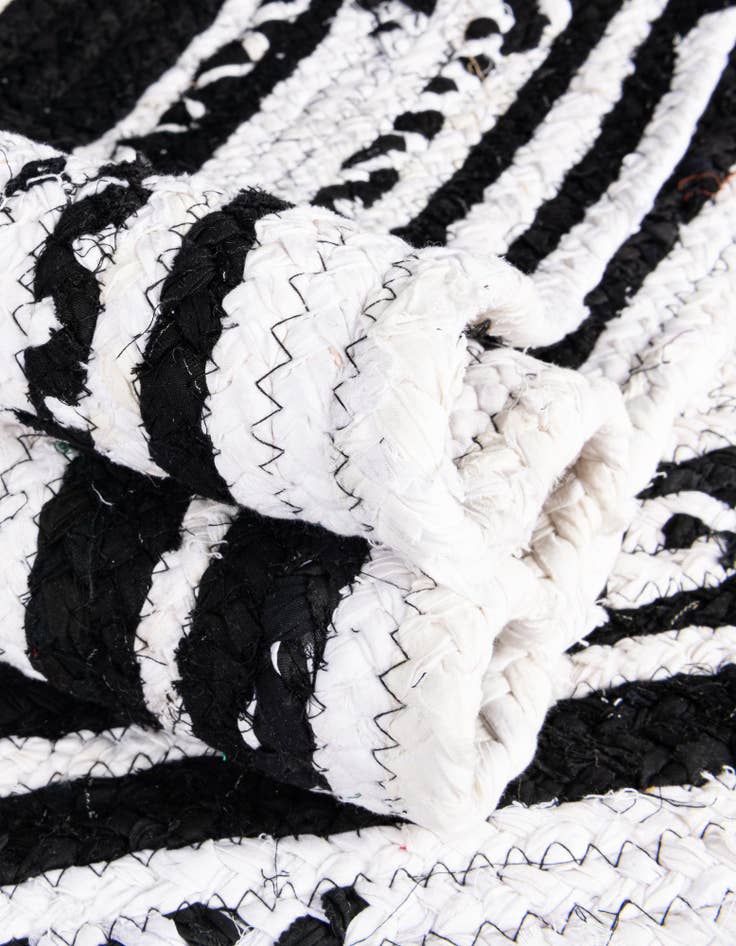 Detail image of 2' 2 x 3' 7  Hand Braided Chindi Hearth Rug