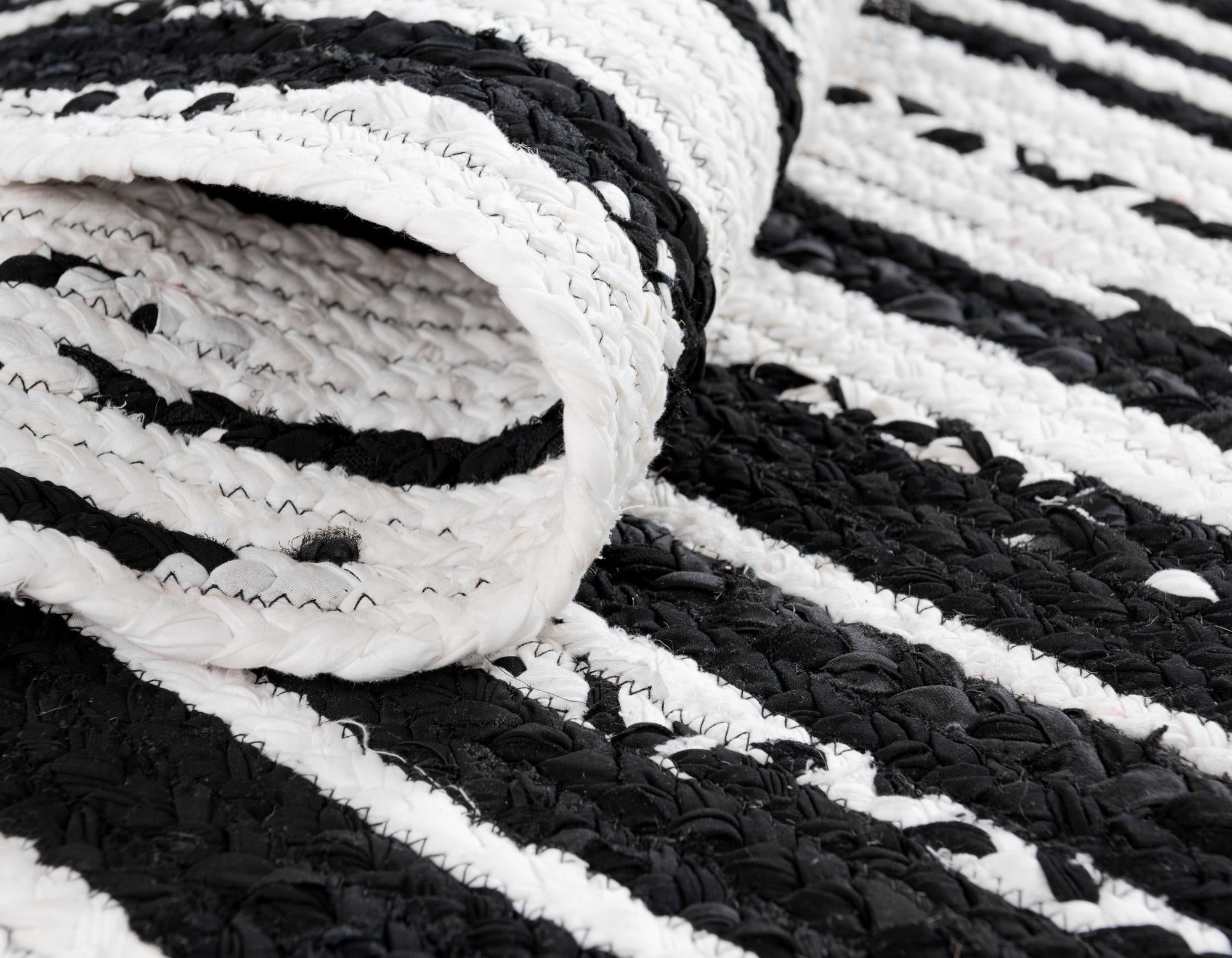 5' 1 x 8' Handmade Braided Chindi Oval Rug