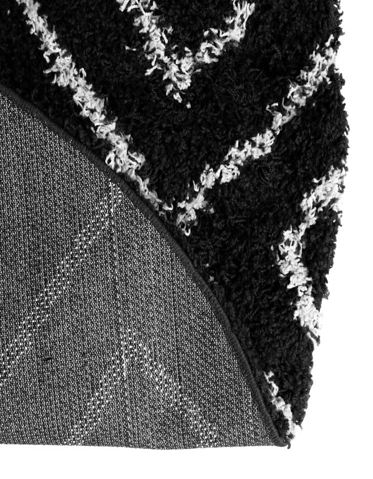 Detail image of 122cm x 183cm Trellis Shag Oval Rug