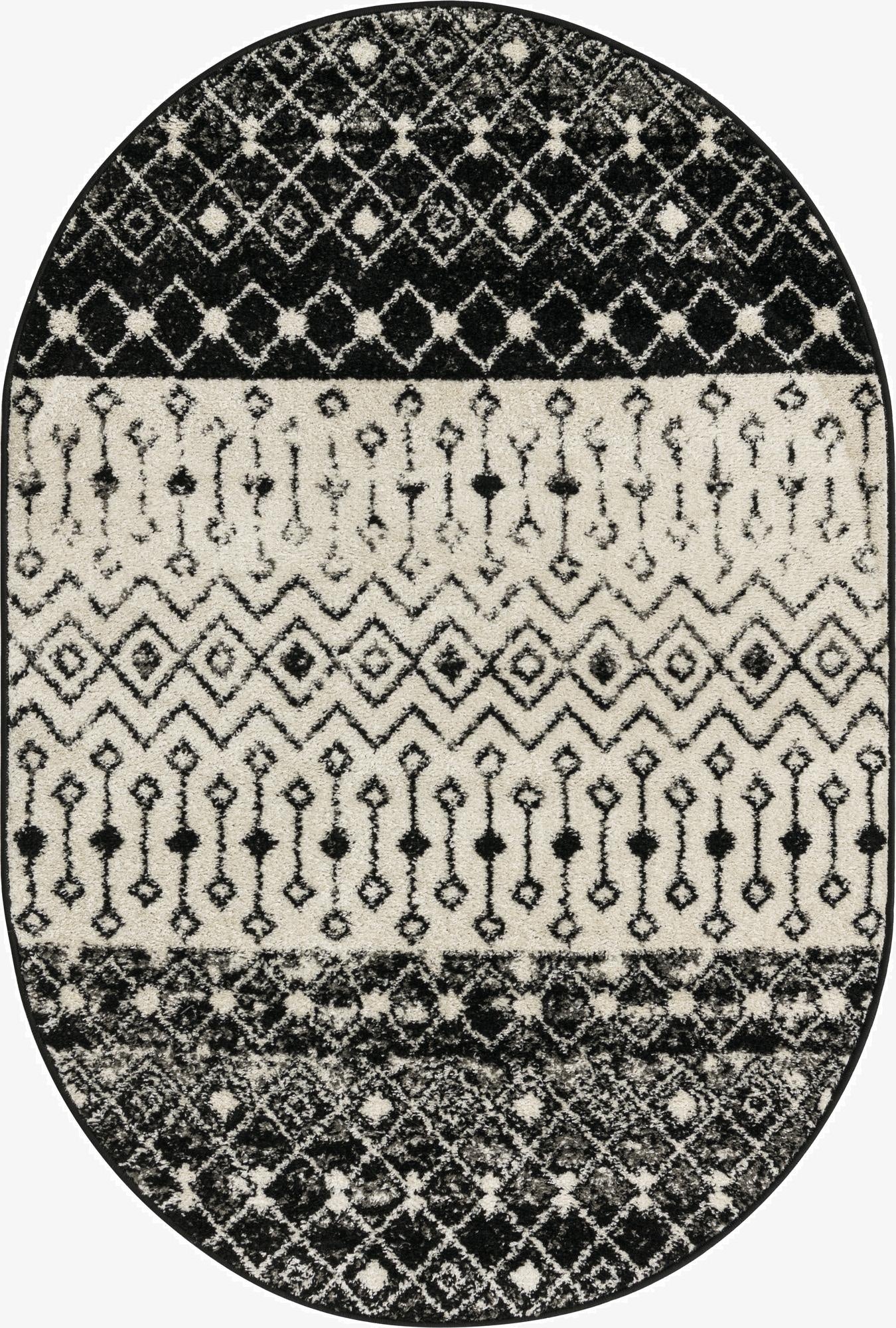 4' x 6' Moroccan Trellis Oval Rug