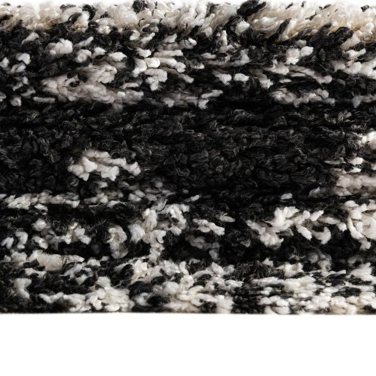 Detail image of 7' 10 x 10' Serenity Shag Oval Rug