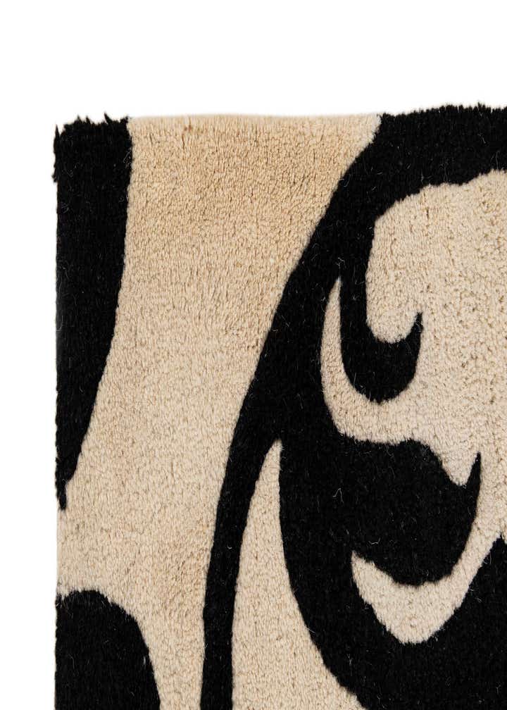4' x 5' 11 Agra Wool Rug