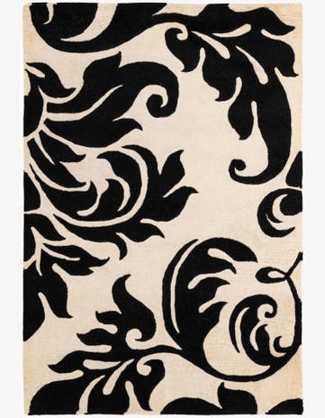 4' x 5' 11 Agra Wool Rug